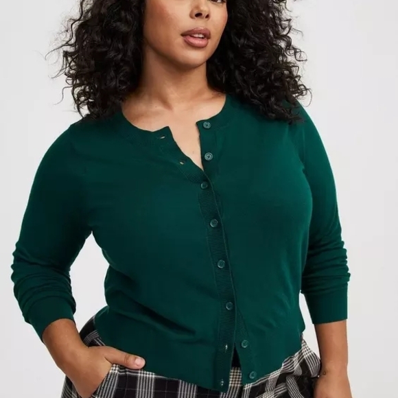 torrid Sweaters - Torrid Green Crew Fitted Cardigan- Size 2x
